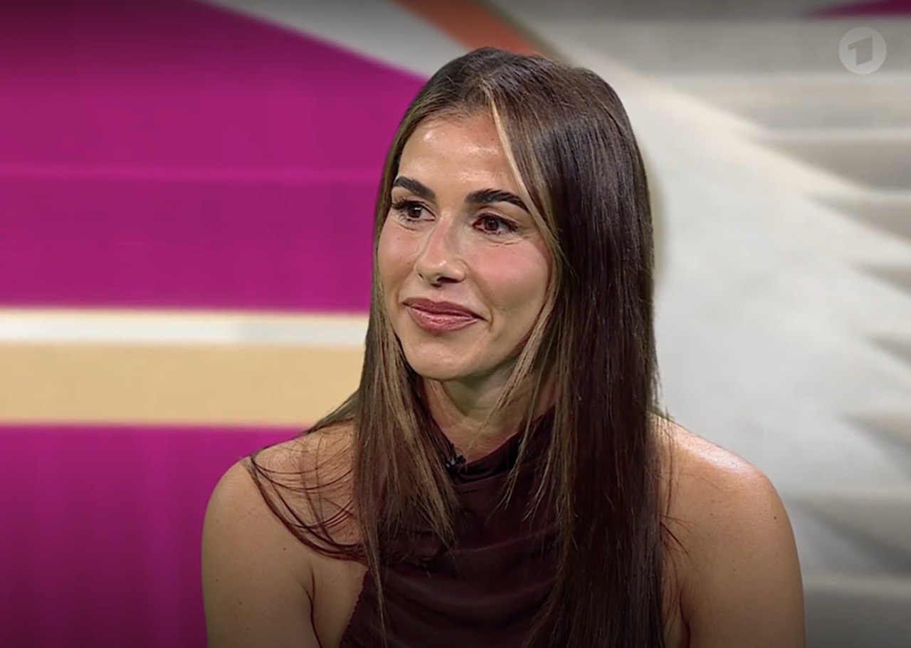 Sahra Engels ihrer ESC-Bühnenshow in Wien: „Nur singen, tanzen und ein bisschen Feuer wird nicht reichen“