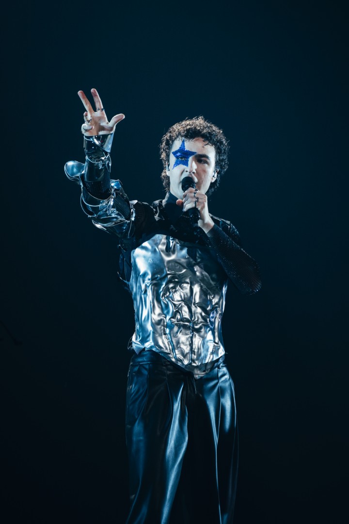 Der komplette Auftritt: So präsentiert Cosmó „Tanzschein“ für Österreich beim Eurovision Song Contest 2026